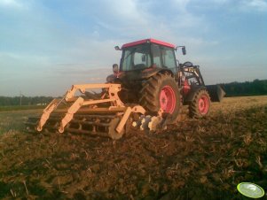 Kubota ME9000 + Agregat talerzowy Staltech 3m