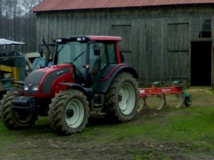 Valtra N111 +  Kverneland AB 100