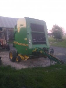 John Deere 590