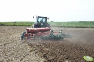 John Deere 8530 & Kverneland PW100