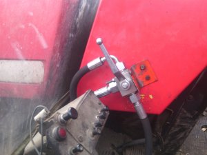 Zawór trójdrożny Ursus C-385