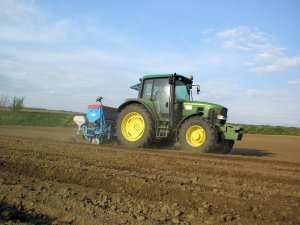 John Deere 6330 + Monosem NG 4 plus