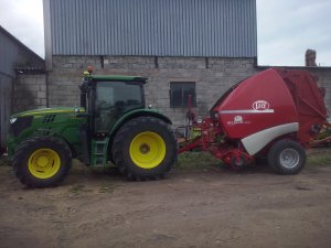 John Deere 6150R