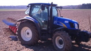 New Holland T6010