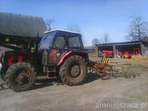 Zetor 6945 i kultwator z bronami