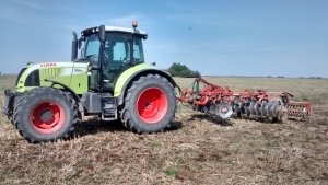 Claas Arion 620 Cebis + Kverneland SiloWolf