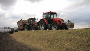 Zetor Forterra 115 & Case 1455 xl