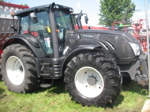 Valtra t133