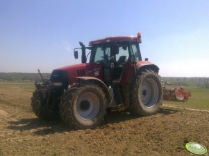 Case CVX 195 + Kuhn