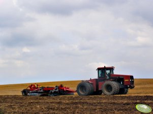 Case IH International + Talerzówka