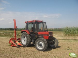 Case International 685xl + Taarup