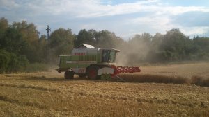 Claas Mega 208