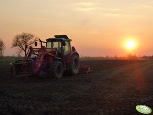 Massey Ferguson 5435 + Unia Ares L/S