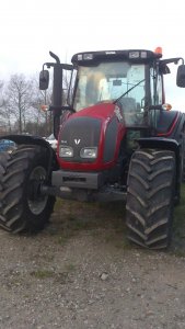 Valtra N93