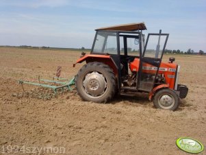 Massey Ferguson 255