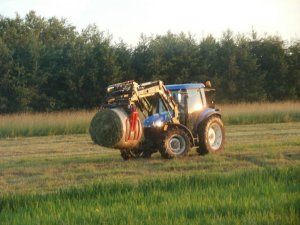 New Holland TD5040