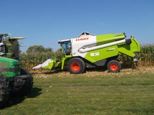 Claas Tucano 440