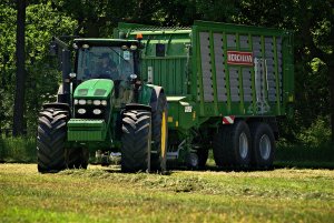 John Deere 7930 + Bergmann Carex