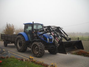 New Holland T5.105 + dwukółka