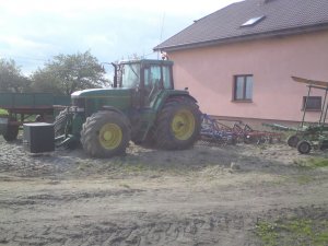 John Deere 7600