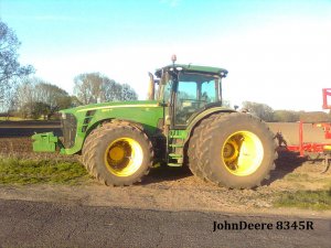 John Deere 8345r