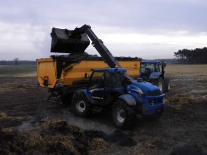 New Holland LM435A