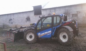 New Holland LM 5030