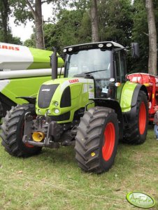 Claas Arion 630