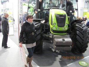 Claas Arion 640