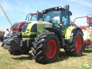 Claas Arion 640