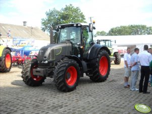 Claas Arion 