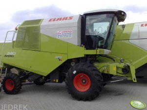 Claas Avero 240