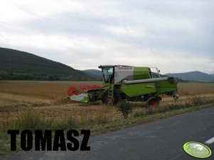 Claas Avero 240