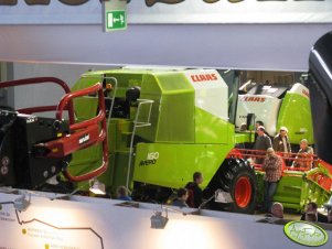 Claas Avero 