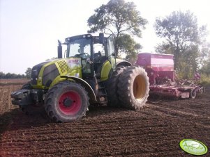 Claas Axion 810