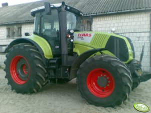 Claas Axion 810