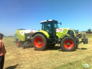 Claas Axion 820