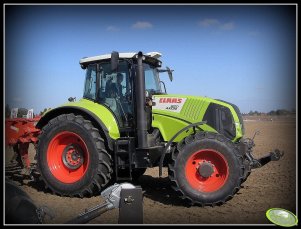 Claas Axion 820