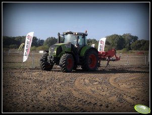 Claas Axion 820