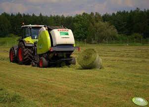 Claas Axion 850 + Claas Variant 380RC