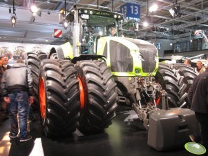 Claas Axion 930