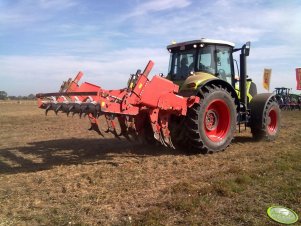 Claas Axion