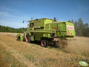 Claas Dominator 105
