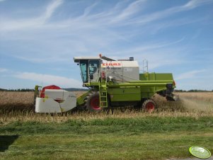 Claas Dominator 130