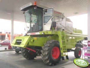 Claas Dominator 150