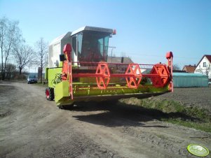 Claas Dominator 150