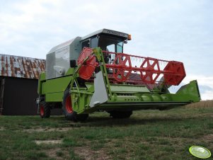 Claas Dominator 150