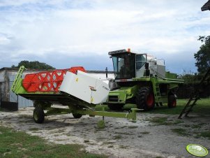 Claas Dominator 150