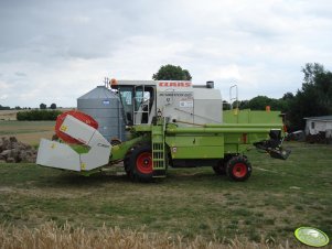 Claas Dominator 150