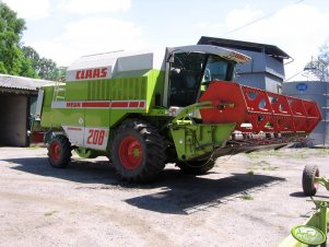 Claas Dominator 208 Mega